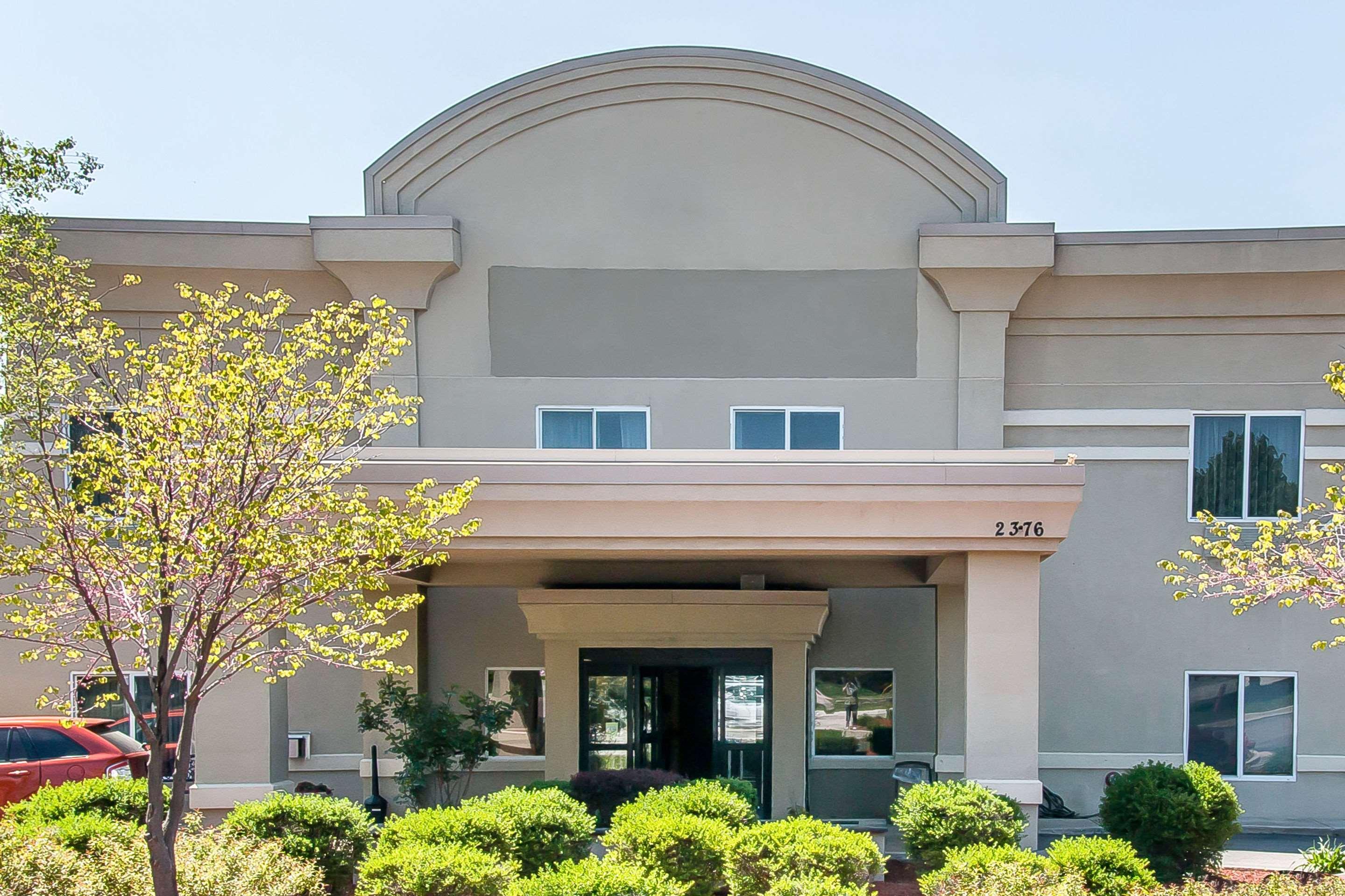 Quality Inn & Suites Ann Arbor Hwy 23 Εξωτερικό φωτογραφία